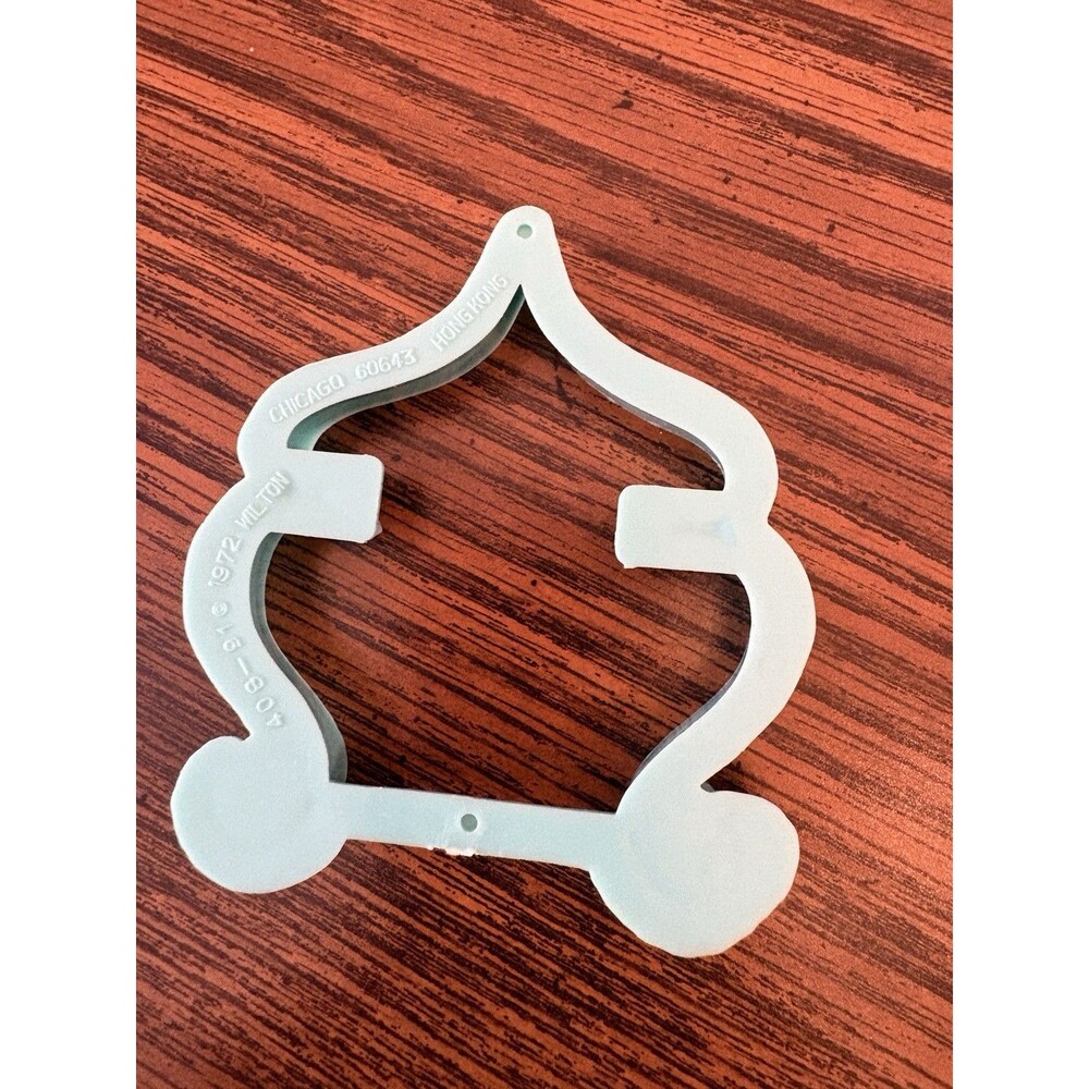 Vintage Wilton Cookie Cutters/Press from 1972 - Set of 9 - Blue